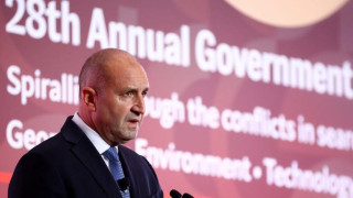 Радев: Въпросът не е дали Украйна ще влезе в НАТО, а кога това ще се случи