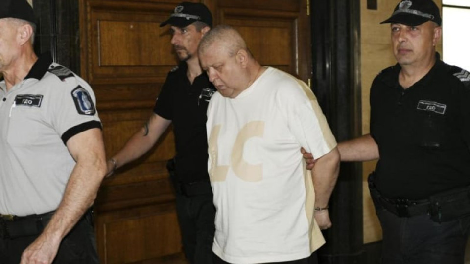 Скандално! Съдът пусна Царя на жълтици и патрони | StandartNews.com