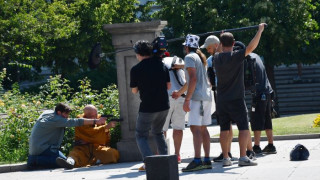 Будистки монах стресна софиянци! Какво се случва