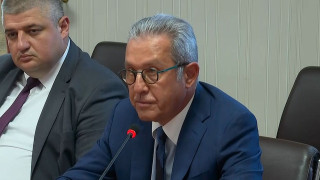 Цонев към Радев: Пеевски няма отношение към "домовата книга"