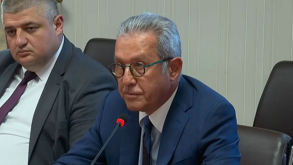 Цонев към Радев: Пеевски няма отношение към "домовата книга" | StandartNews.com