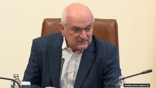 Кабинетът "Главчев" реши! Спешно евакуират българи