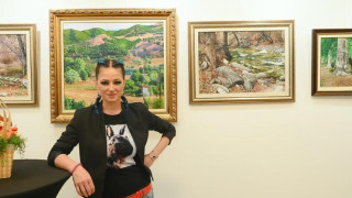 Млада художничка прави изложба без правила