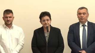 Министър Людмила Петкова зарадва земеделските производители