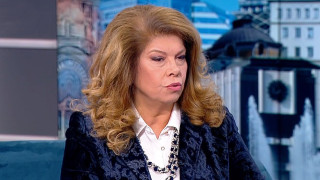 Йотова не отстъпва: Има нещо нередно в изборите