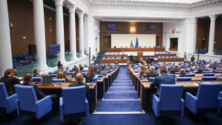 Нов опит за избор на шеф на парламента. Ще действа ли коалиция „Москва“