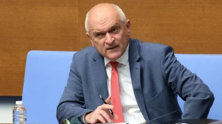 И Главчев избухна! Огромна тревога за хазната
