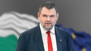 Пеевски зове да не се ощетяват учители, полицаи, военни, спортисти и артисти чрез бюджета