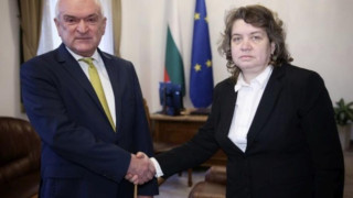Киселова се срещна с Главчев, какво обсъдиха