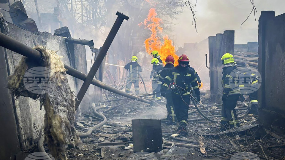 Ад в украински град, пълен с българи! Домино от взривове | StandartNews.com