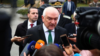 Главчев вдигна граничната бариера на "Кулата"