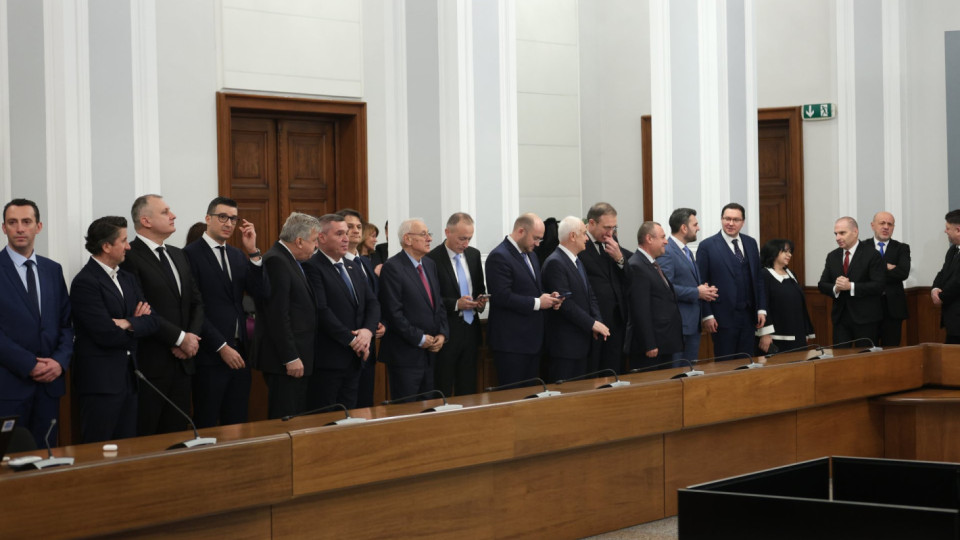 Разкриха! Ето кой разреши правителство в България | StandartNews.com