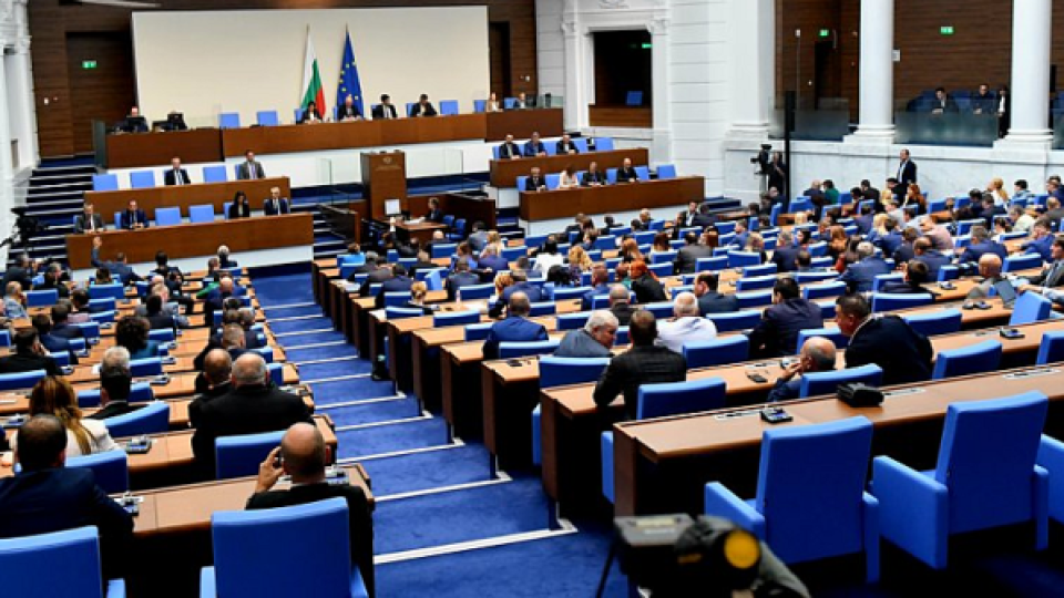 Страшен скандал за еврото в парламента. Голямата заплаха | StandartNews.com