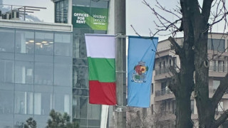 Софиянец изуми! Ядоса се на националния флаг