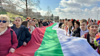 900-метров трибагреник! Русе скри шапката на всички