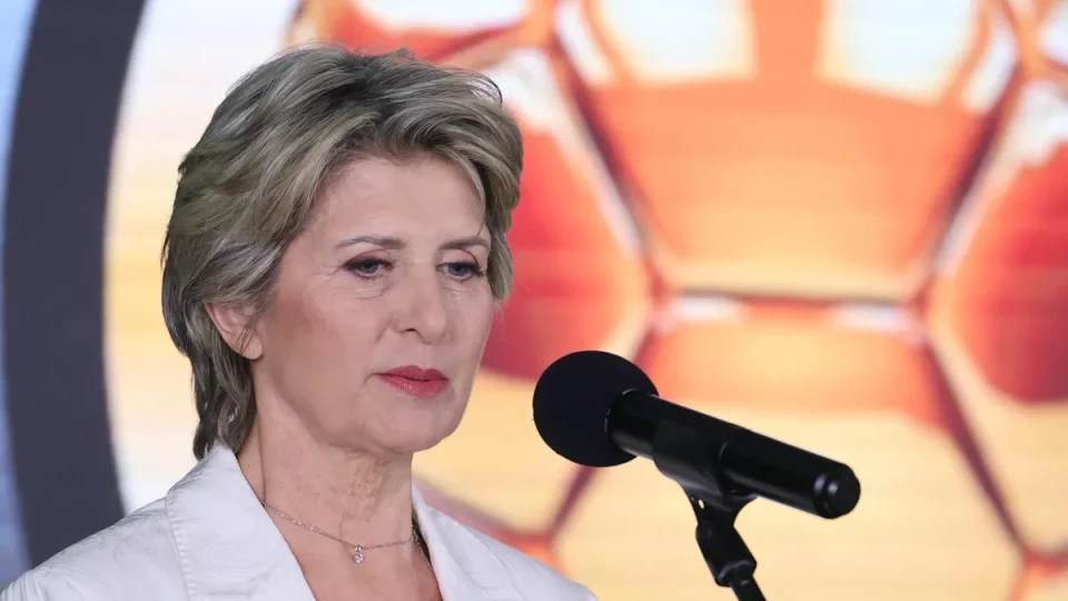 Весела Лечева с първи коментар за скандала в БОК | StandartNews.com
