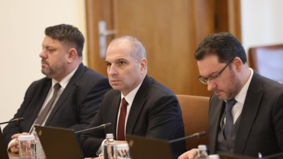 Гаф в БДЖ, министър Караджов със спешни мерки | StandartNews.com