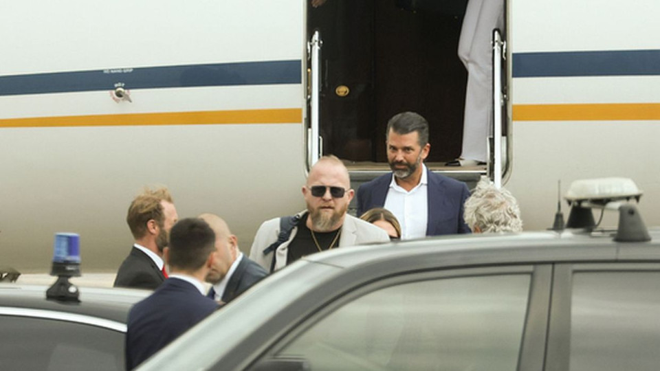 Тръмп-младши е на посещение в Румъния | StandartNews.com