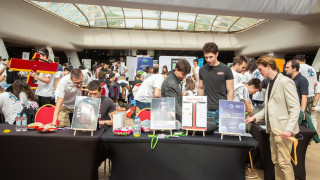 Yettel отличи проект за квантови изчисления и платформа за стартъпи на TUES Fest 2025