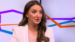 Депутатка изби рибата! Къде иска да кърми