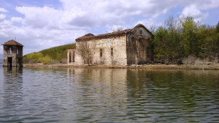 Мъж излезе за риба, попадна на 100-килограмово чудовище (Снимка)