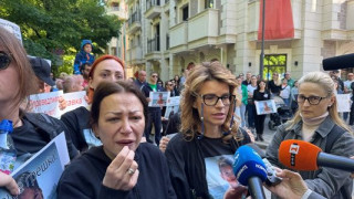 Лавина от гняв. Майката на загиналия Ангел с тежки думи