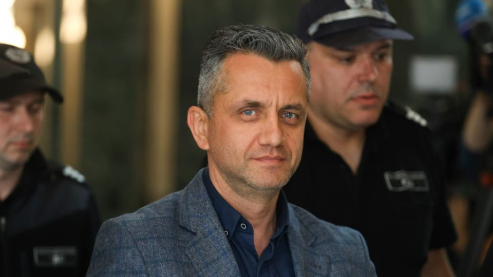 Стана ясно кой стои зад митническия шеф Беляшки. Изплува името и на депутат | StandartNews.com