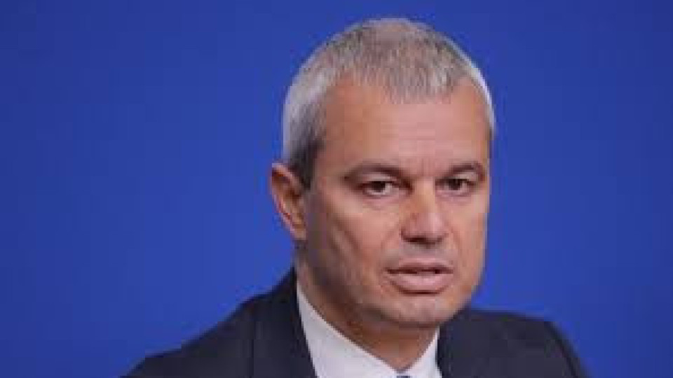 Навръх Гергьовден: Радан Кънев извади меча, Костадинов го заби | StandartNews.com