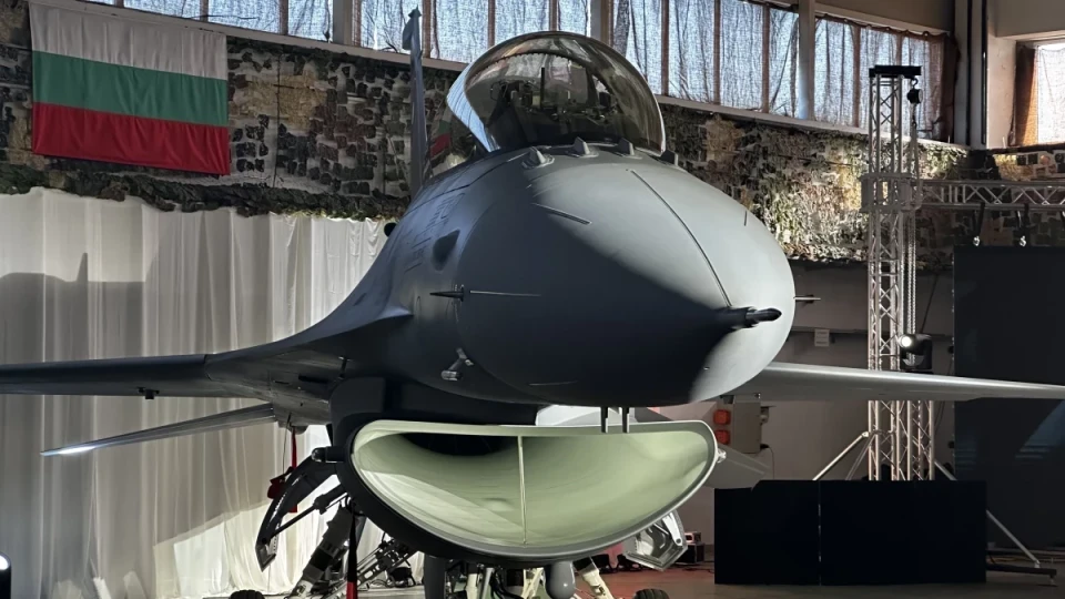 САЩ с първи коментар за дефекта в българския F-16. Истината | StandartNews.com