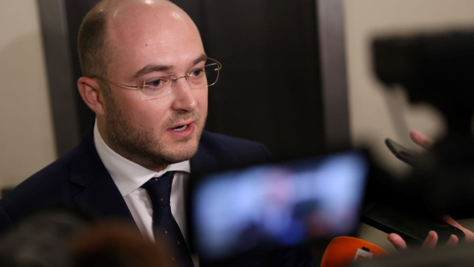 Министър разкри огромен грях на Кирил и Асен | StandartNews.com