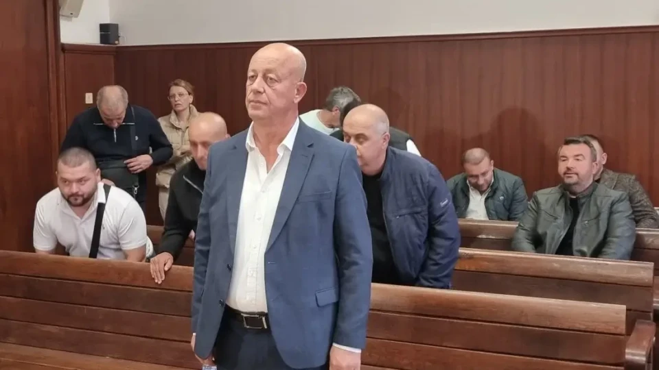 Съдът отстрани дерибея на Доган в Минерални бани | StandartNews.com
