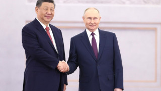Путин и Си Цзинпин си стиснаха ръцете. Партньорство в два сектора
