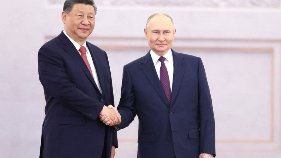 Путин и Си Цзинпин си стиснаха ръцете. Партньорство в два сектора | StandartNews.com