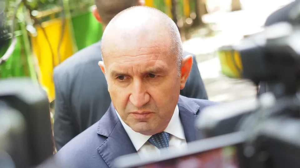 Двоен шамар за Радев от Брюксел. Отритнаха го негови хора | StandartNews.com