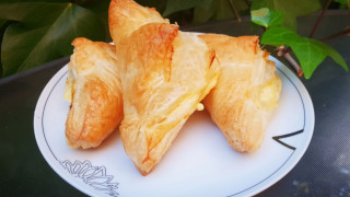 Тези изключително лесни банички са най-вкусната закуска за неделя