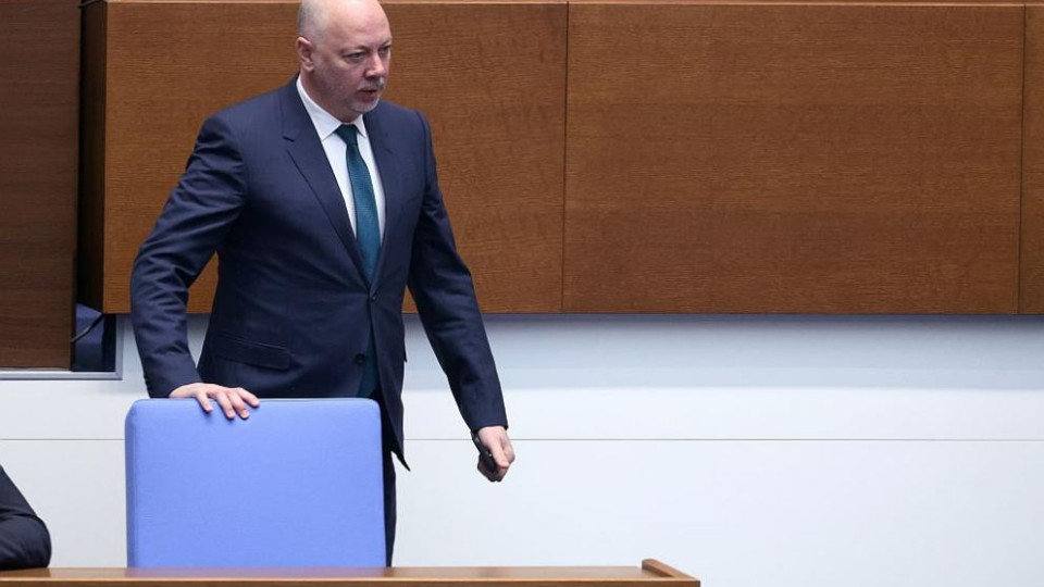 Желязков и шефът на БНБ с извънреден ход за еврото | StandartNews.com