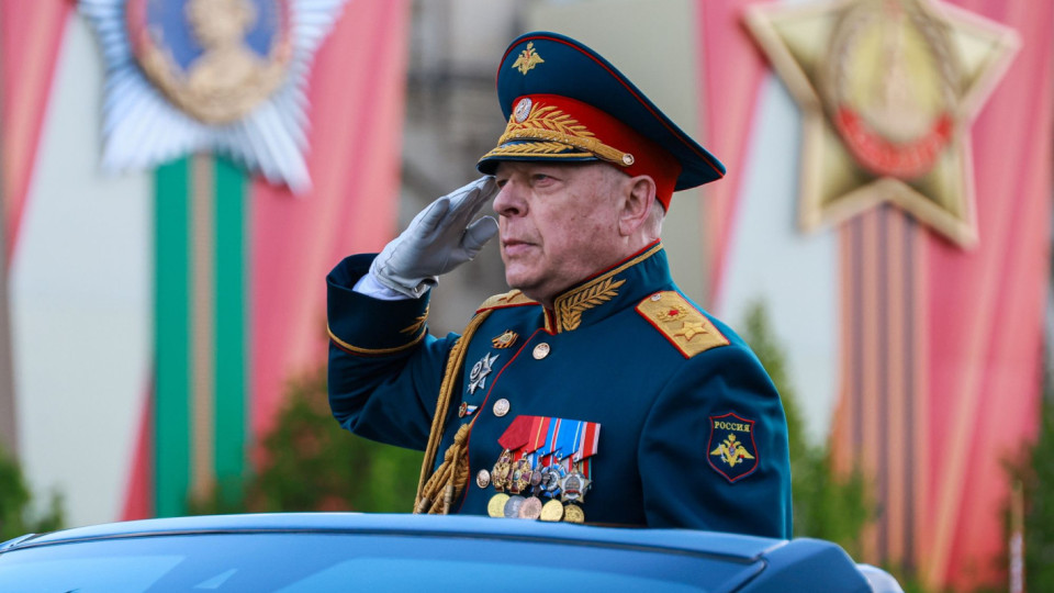 Путин освободи важен военен командир, взе го по-близо до себе си | StandartNews.com