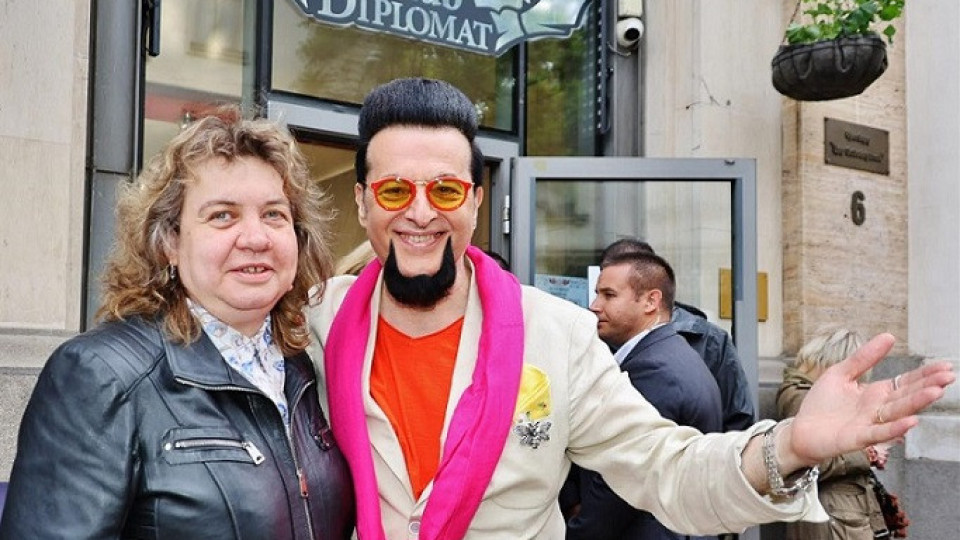 Наталия Киселова хареса лимоните и охлювите на Евгени Минчев | StandartNews.com