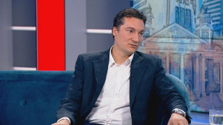 Крум Зарков изплю камъчето. Какво му причинил Радев
