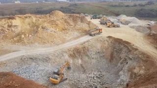 Полиция нахлу на сесията в Асеновград, на косъм спряха скандалната мраморна мина