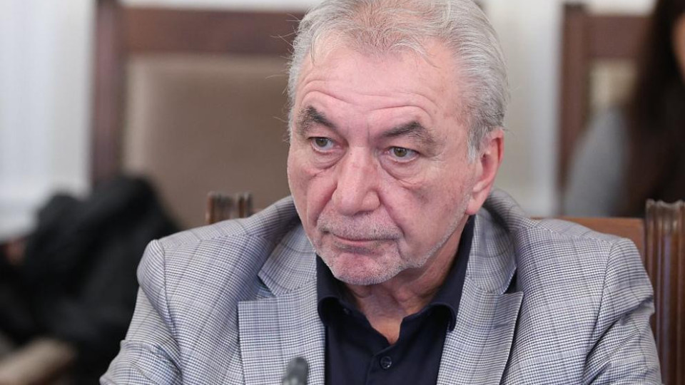 Избраха Росен Карадимов за шеф на КЗК | StandartNews.com