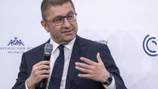 Мицкоски заговори за среща с България