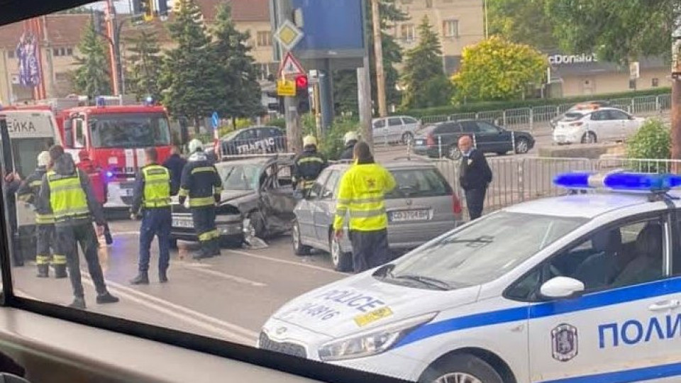 Ужас в София! Автобус уби човек | StandartNews.com