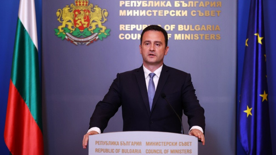 Министър обяви чакана новина за цената на тока за българина | StandartNews.com