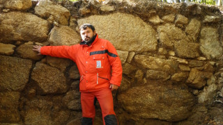 Два орела пазят тракийския замък на Кози грамади