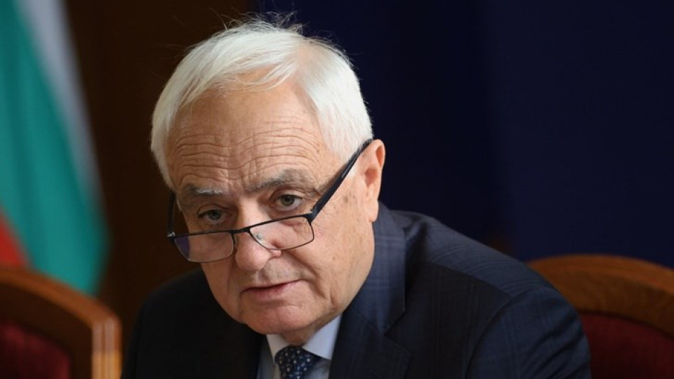 Министърът на отбраната обяви кога е краят на МиГ-овете | StandartNews.com