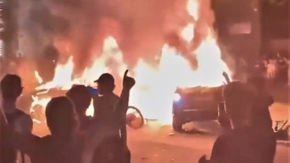 Невижданата драма в Париж продължава. Траур вместо сълзи от радост | StandartNews.com