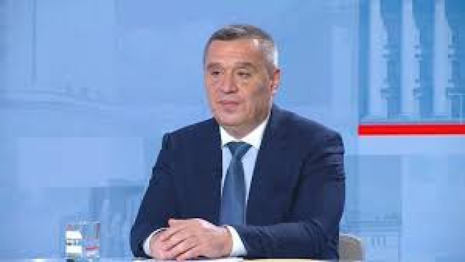 Министър Тахов обяви къде ще е първият от „Магазини за хората“ | StandartNews.com