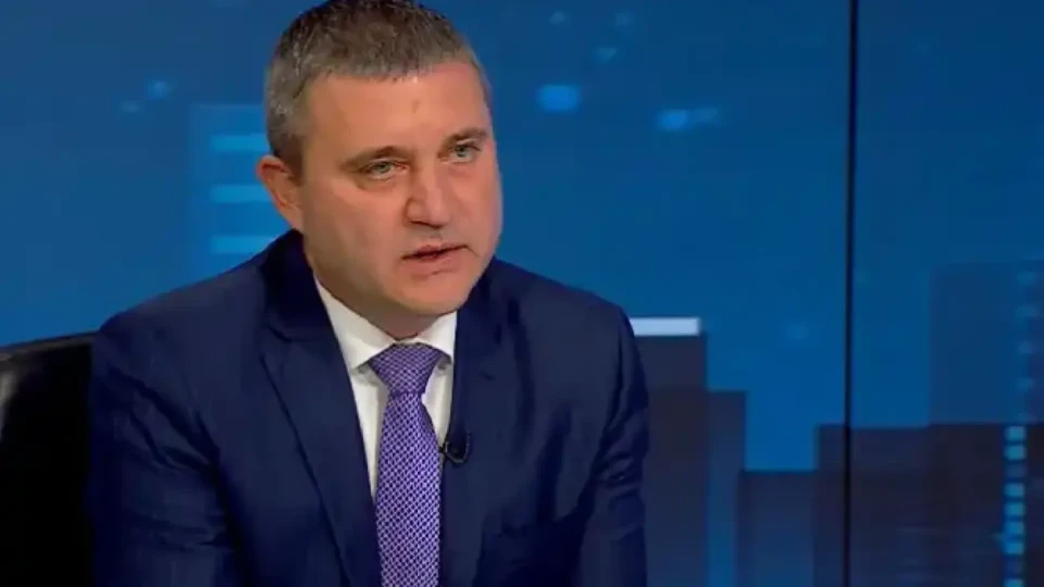 Горанов простичко обясни кое вдига цените. Не е еврото | StandartNews.com