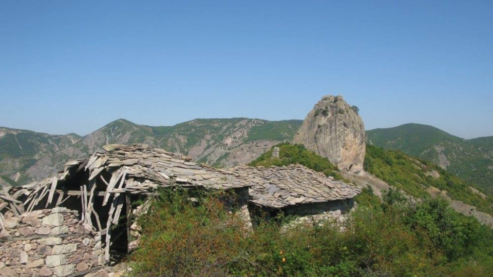 Саръкая - най-мистичната скала в Родопите | StandartNews.com